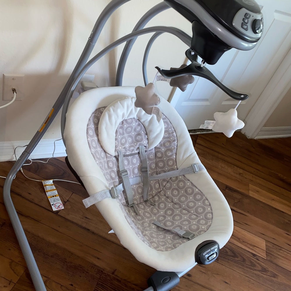 Baby Graco Swing